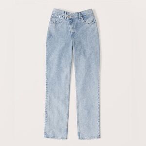 Abercrombie & Fitch Curve Love Ultra High Rise 90s Straight Jean